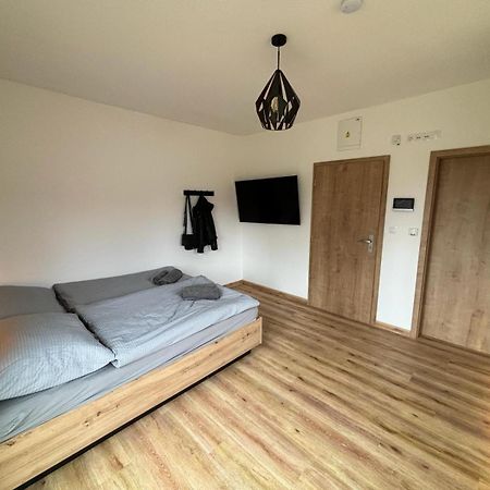 Apartmany U Plaze Lipna - Male Lipno Černá v Pošumaví 外观 照片