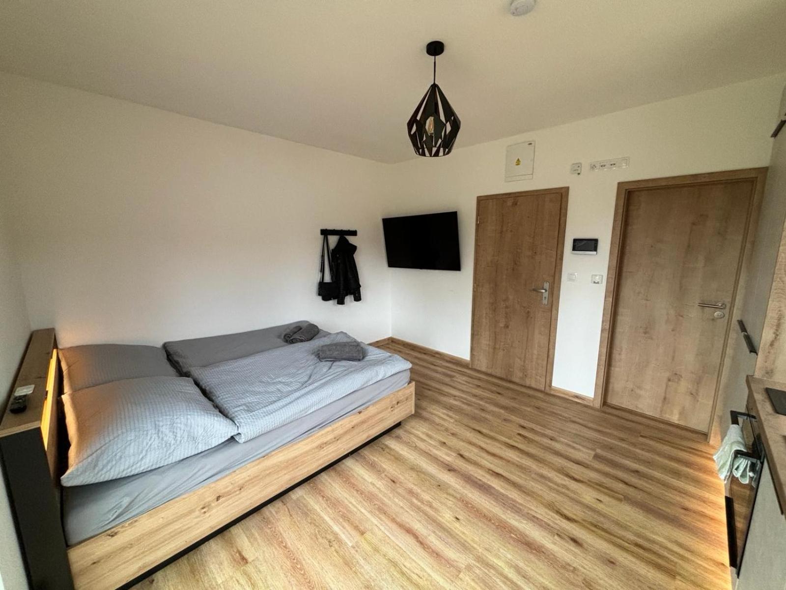 Apartmany U Plaze Lipna - Male Lipno Černá v Pošumaví 外观 照片