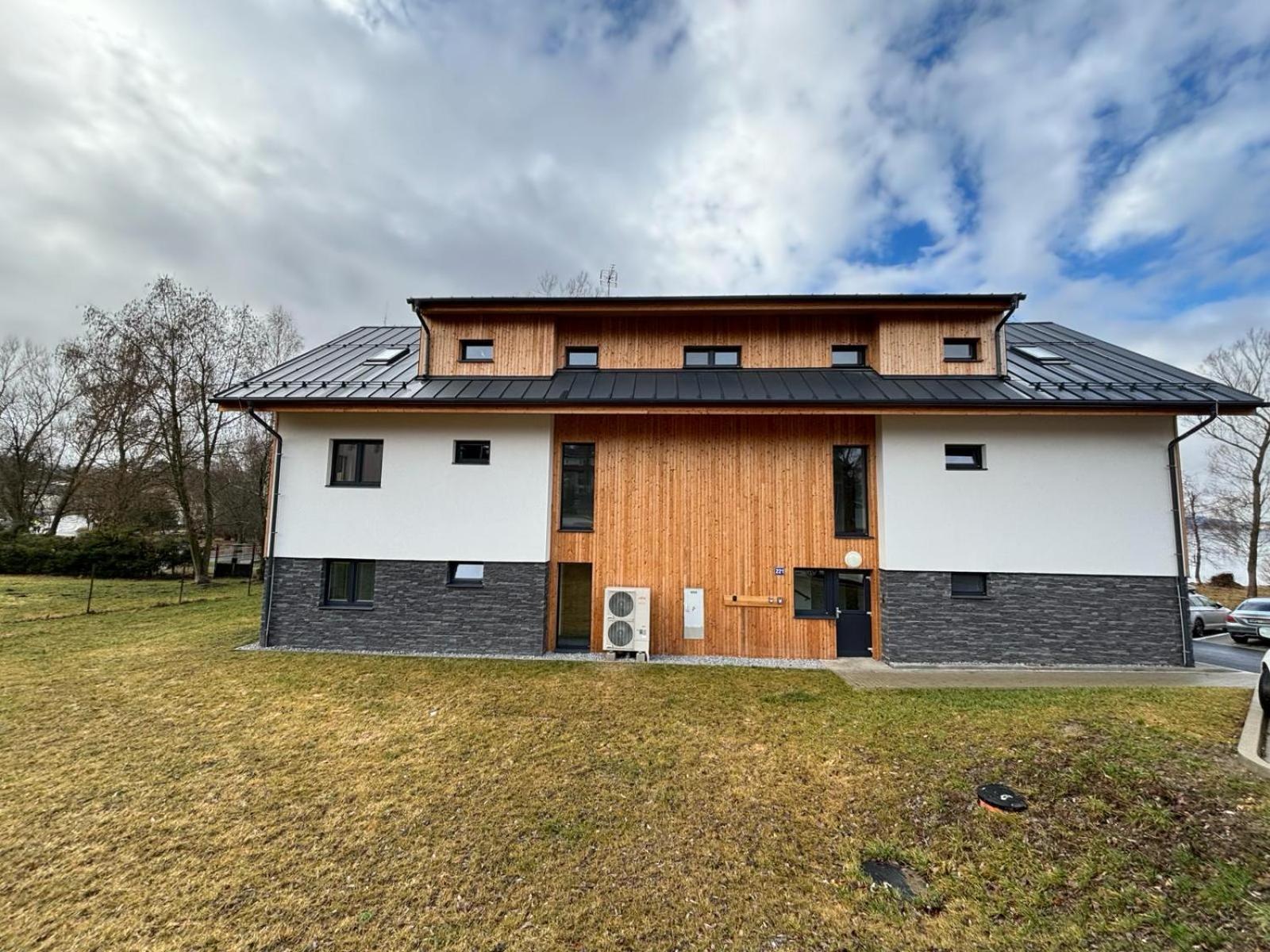 Apartmany U Plaze Lipna - Male Lipno Černá v Pošumaví 外观 照片